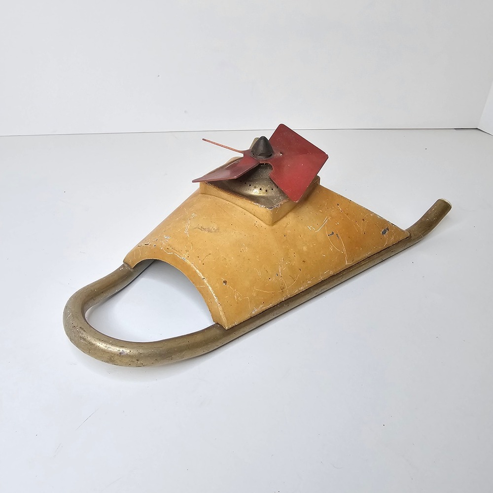 Vintage Melnor Square Sprinkler 650-4 Yellow Red Metal Lawn Garden Tool USA Made